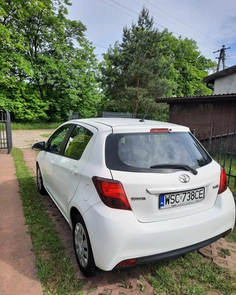 Toyota Yaris cena 35000 przebieg: 114800, rok produkcji 2015 z Sochaczew małe 56